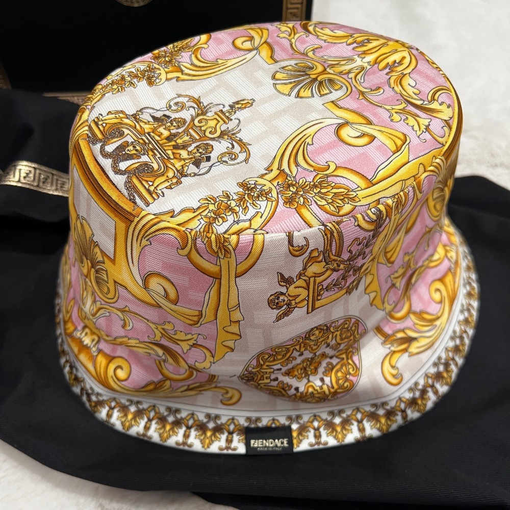 FENDI x VERSACE Silk Fendace FF Baroque Bucket Hat Pink Medium Reversible
